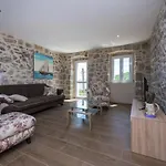 Villa Dundo Pero *