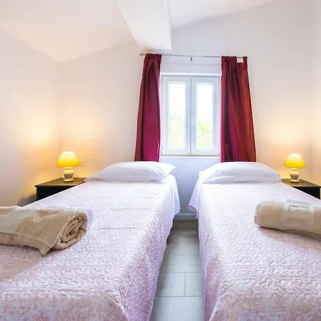 Dundo Pero Villa Babino Polje