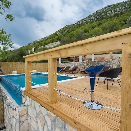 Dundo Pero * Babino Polje