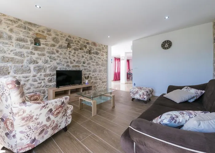 Dundo Pero * Babino Polje